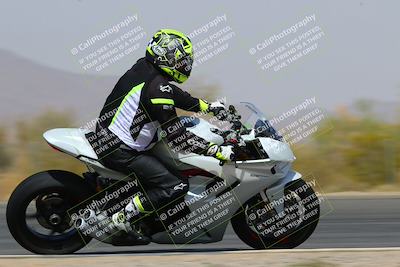 media/Mar-28-2022-Superbike Trackdays (Mon) [[b8603d0f67]]/Open Track Time/Turn 3 Inside/